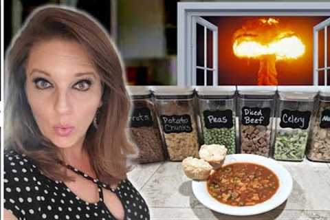 Wanna survive? Stockpile THESE in your prepper pantry! Meal in a Jar | How to Use Freeze Dried 2023