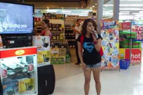 A Random Girl Steps Up To A Karaoke Machine and Floors Everyone | ZENDEE