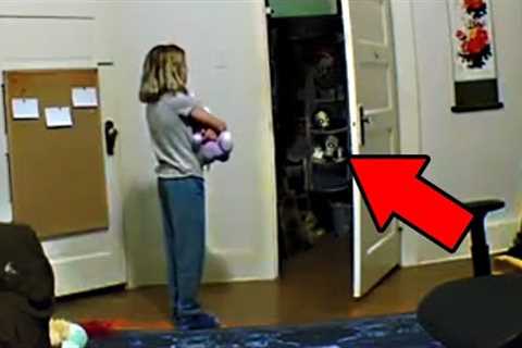 Top 10 SCARY Ghost Videos That'll SPOOP YA !