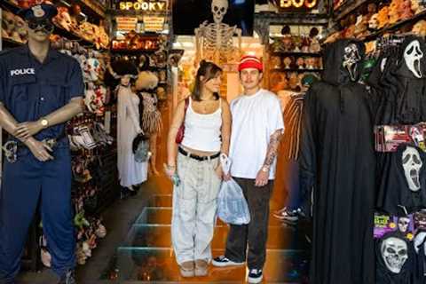 HALLOWEEN COSTUME SHOPPING