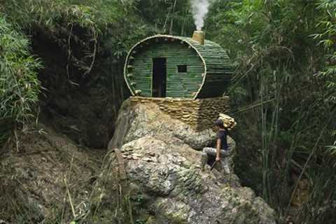I spent 15 days building a handmade survival shelter, hunting, gathering, and cooking