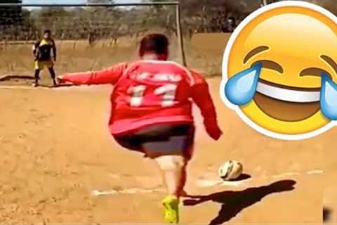 BEST FOOTBALL VINES &amp; TIKTOKS - FAILS, SKILLS &amp; GOALS #37