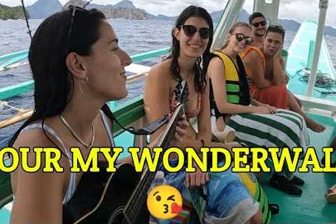 GROUP TRAVEL ISLAND HOPPING TOUR SINGING FUN ACTIVITY ON THE BOAT.