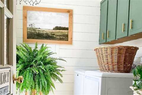 10 Charming Farmhouse Laundry Room Ideas