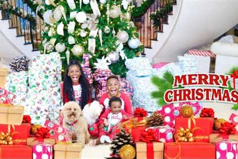 CHRISTMAS MORNING SPECIAL OPENING PRESENTS 2021