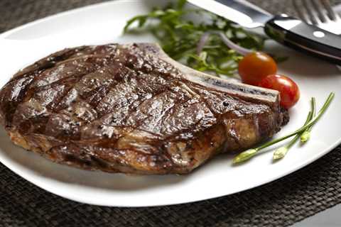 Cagney's Steakhouse on Norwegian Cruise Line: A Meat Lover's Paradise