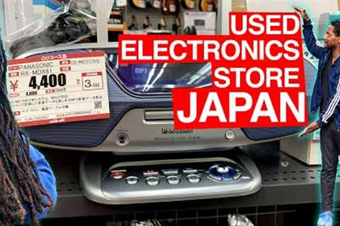 A trip to a Japanese used electronics store with RECORDS! Akihabara but Better!
