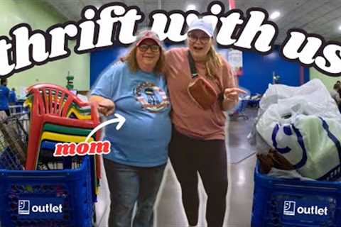 My Parents &amp; The CRAZY Goodwill Bins! 😳 Come Thrift With Me at Goodwill Outlet!