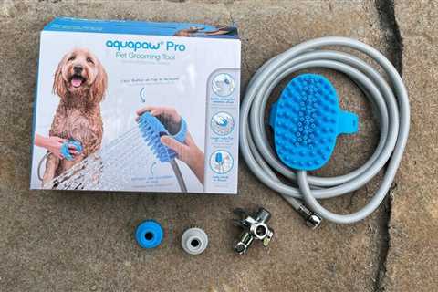 I Tried the Aquapaw Pro, and Bathing My Dog Has Never Been Easier