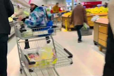 Grocery shopping  in Winnipeg Canada /grocery haul @JosAchi