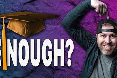 Can You Be a Computer Programmer With an Associates Degree?