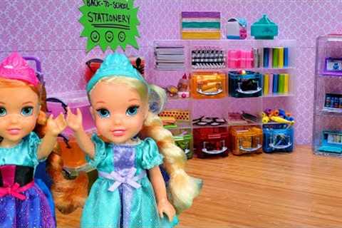 Shopping for school supplies 2022 ! Elsa and Anna toddlers - Snow White - store