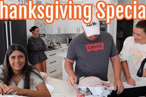 THANKSGIVING Special 2023! Decorate Our House with US! Emma and Ellie