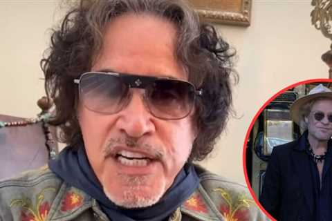 John Oates Breaks Silence Amidst Legal Tussle with Daryl Hall: Preaches Empathy and Unity