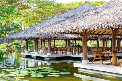 World of Hyatt Milestone Rewards: Can You Use Club Lounge Access Awards for Someone Else?