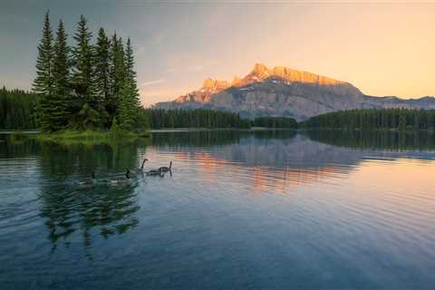 Great Deals on Flights to Canada: Visit the Great White North for Under $100 Roundtrip!