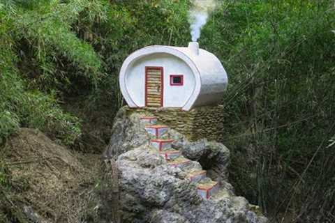 Build a Complete Survival Bushcraft House on Giant Rocks, Survive Alone, Catch and Cook