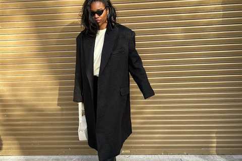 Leggings and Knee-High Boots: A Perfect Pairing for Winter
