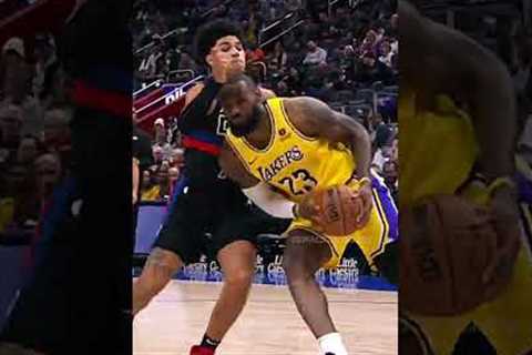 LeBron got a tech AGAIN 😭