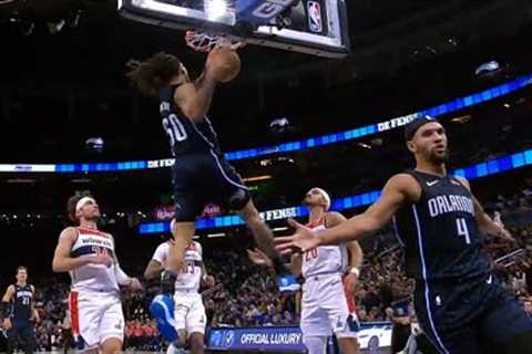 Jalen Suggs and Cole Anthony look like LeBron and D Wade with alley oop dunk