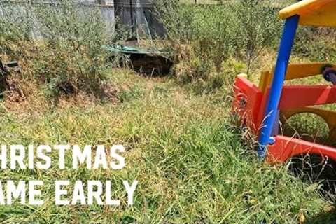 FAMILY'S OVERGROWN BACKYARD RECEIVES A MAKEOVER FOR CHRISTMAS