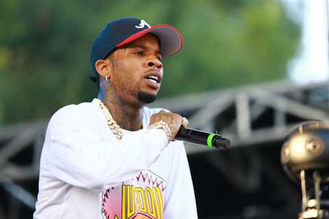 Thanksgiving Behind Bars: Tory Lanez, Suge Knight, and R. Kelly Get Prison Meals