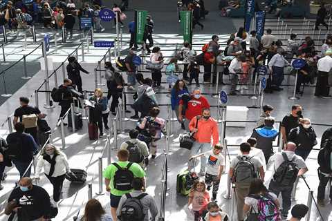 Traveling with Thanksgiving Leftovers: What You Need to Know