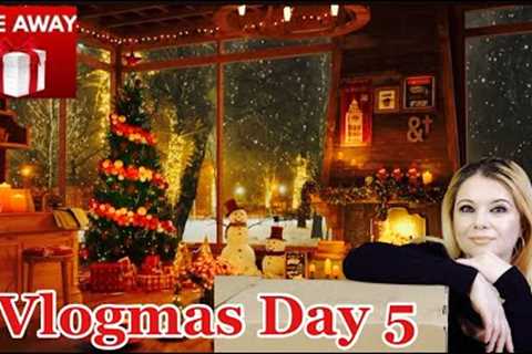 Vlogmas 2023 Day 5! HUGE Advent Calendar Unboxing! #beauty #giveaway #vlogmas