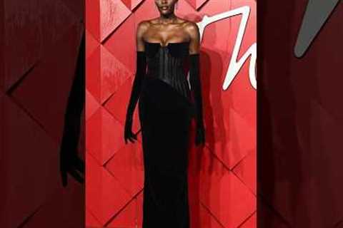 Celebrities Slays @ The London Fashion Awards #fashionpolice #celebrityfashion #redcarpet #london