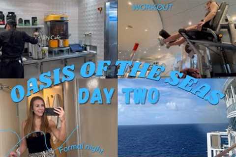 OASIS OF THE SEAS | Staying on the ship in Nassau, Bahamas