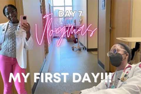 My FIRST Day Seeing PATIENTS!!! | Vlogmas Day 7