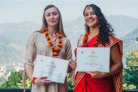 Why You Should Do Yoga Teacher Training With Yoga Vidya School In India