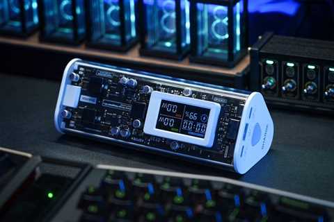Introducing the Shargeek 170: The Futuristic Charger Inspired by Pink Floyd's Iconic Album