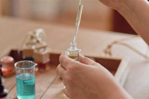 6 Factors to Consider When Choosing Travel Perfume