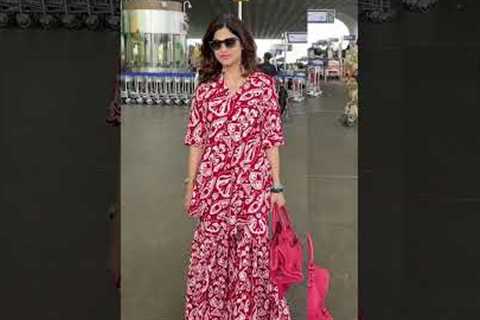 Bollywood Update: #ShamitaShetty spotted at the airport. #bollywood