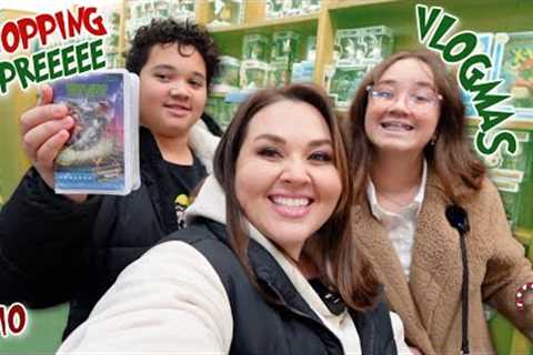 SHOPPING SPREE FOR THE KIDS! | VLOGMAS DAY 10 🧸🎄