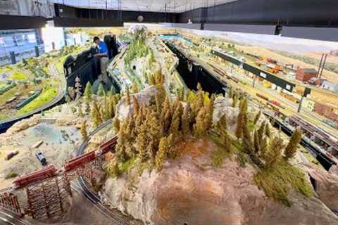 HO Scale Model Railroad Layout at the Santa Susana Railroad Depot and Museum