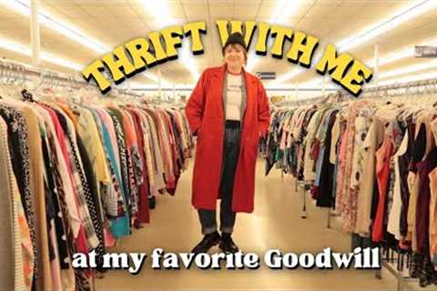 The best Goodwill ever! ~Thrift With Me + Try On Thrift Haul~