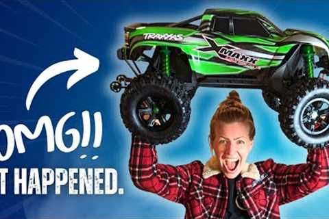 NEW Traxxas X-MAXX Ultimate 8s: My BIGGEST RC Car Yet!