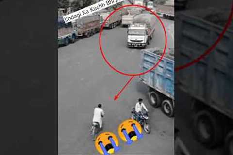 truck accident video 2023 vs bike accident video YouTube shorts #shorts #youtubeshort #viral