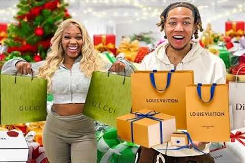 CHRISTMAS SHOPPING FOR OUR FAMILY OF 20! VLOGMAS DAY 24