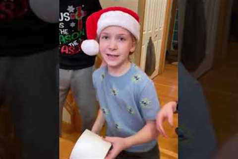 Roll the Toilet Paper Christmas Game 🧻