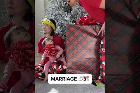 GIVING YOUR GIRLFRIEND CHRISTMAS GIFTS BE LIKE 🥰💝🎄#couple #relationship #marriage #christmas