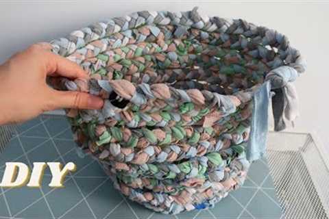 Vlog Ep. 2 / Making a basket out of old clothes / Closet Cleanup/ Living in Bucharest / #DIY