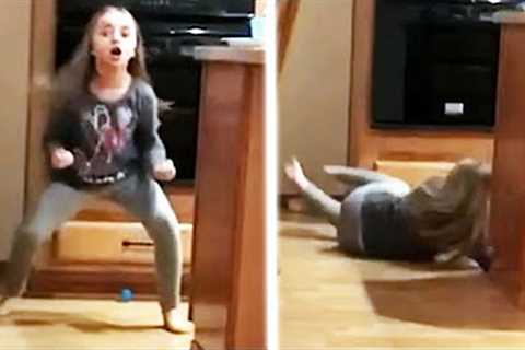 These KIDS got REALLY CRAZY on CHRISTMAS MORNING 🎁🎄 | Funny Christmas | Kyoot 2022