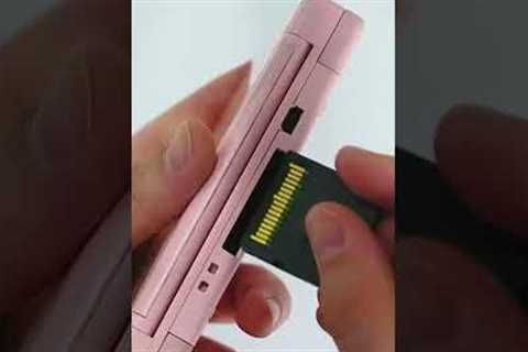 Unboxing a DS Lite Like It's 2007