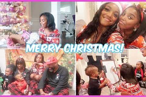 HOLIDAY CHRISTMAS VLOG: PARTY GAMES, OPENING PRESENTS, FAMILY FUN &amp; MORE | YOSHIDOLL