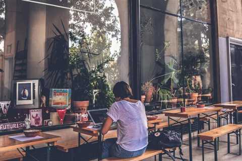 11 Key Tips for Working While Traveling