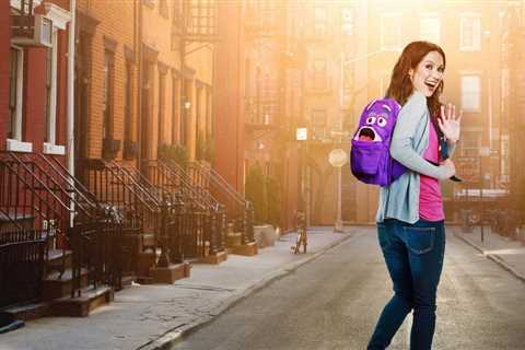 Watch Unbreakable Kimmy Schmidt Season 1 on Netflix