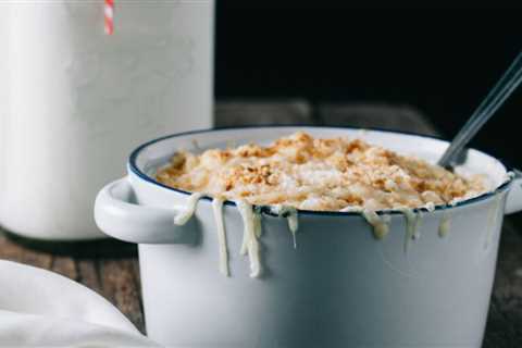 Substitute for Milk in Mac and Cheese: 14 Best Alternatives (Including Vegan Options)